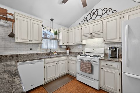 Tiny photo for 1007 Leawood Drive, Joliet, IL 60431 (MLS # 12602375)