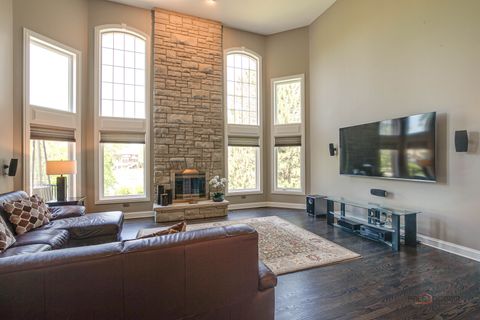 Tiny photo for 14590 S Somerset Circle, Green Oaks, IL 60048 (MLS # 12401897)