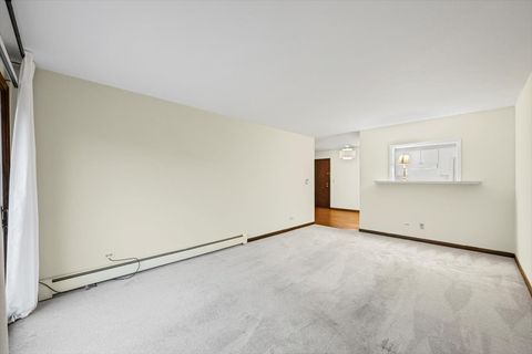 Tiny photo for 1279 Harding Avenue #3D, Des Plaines, IL 60016 (MLS # 12521516)