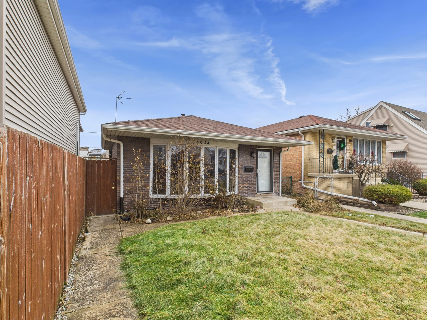 5024 S Lockwood Avenue