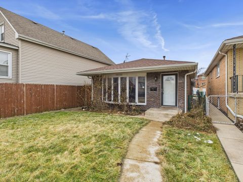 Tiny photo for 5024 S Lockwood Avenue, Chicago, IL 60638 (MLS # 12544317)