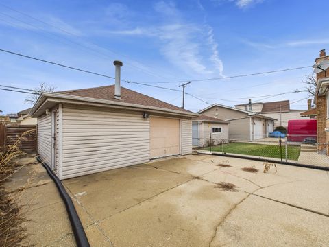 Tiny photo for 5024 S Lockwood Avenue, Chicago, IL 60638 (MLS # 12544317)