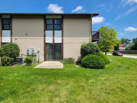 Tiny photo for 19215 Elm Drive #19215, Country Club Hills, IL 60478 (MLS # 12720940)