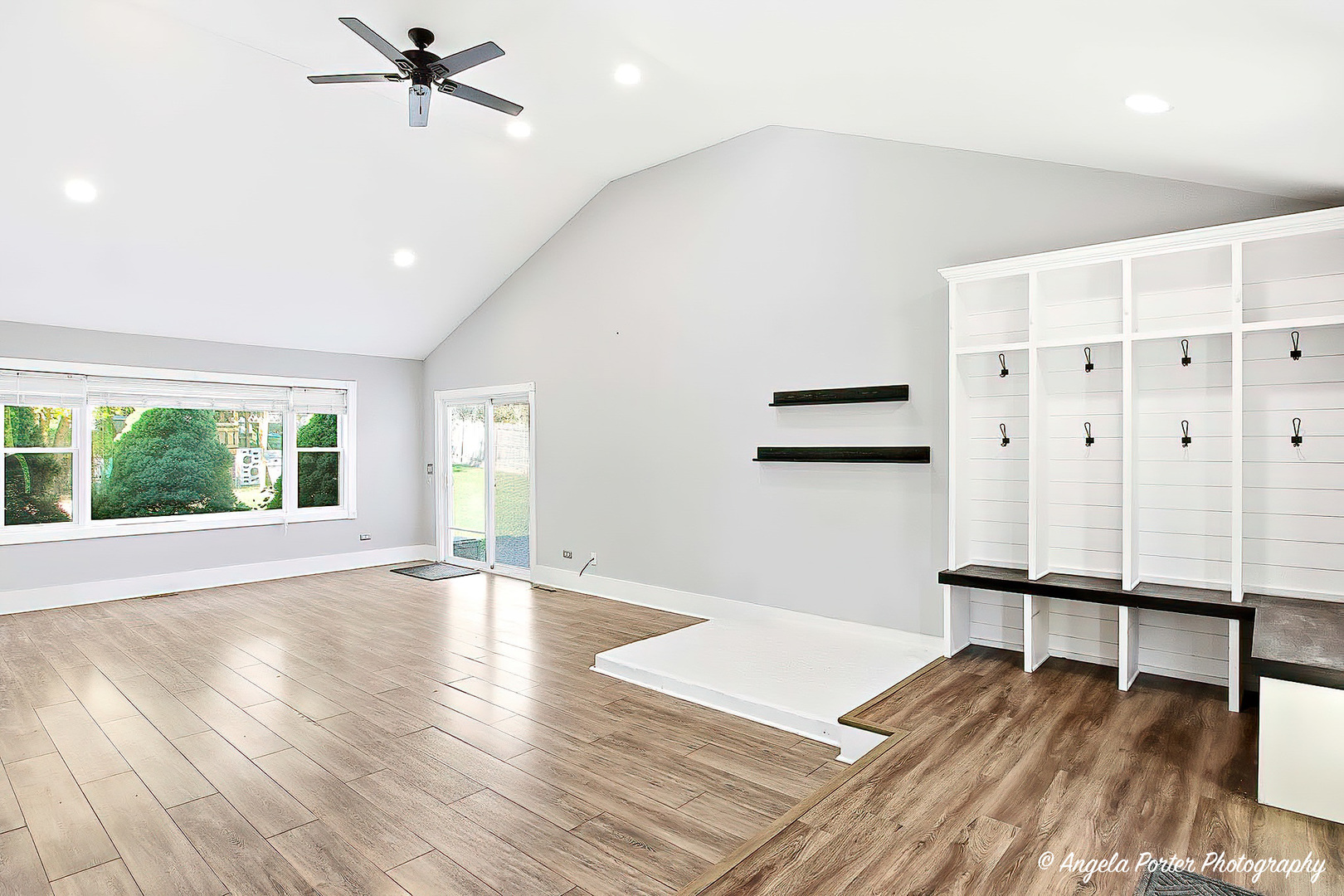 37048 N Lawrence Drive