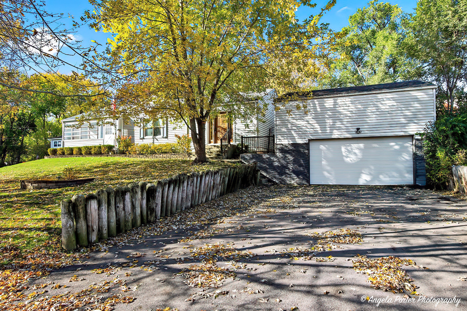 37048 N Lawrence Drive