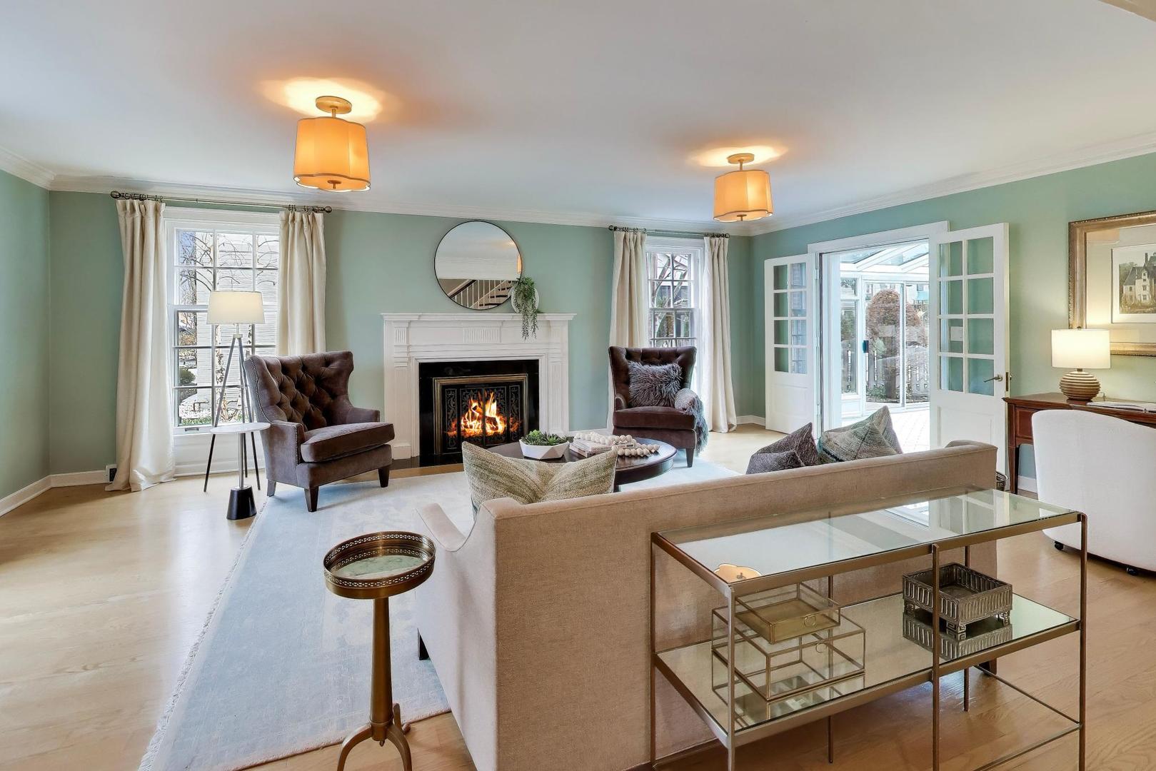 266 W Claremont Street