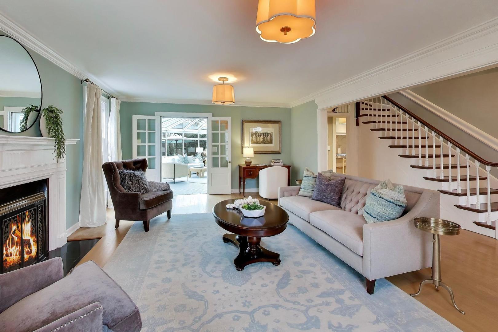 266 W Claremont Street