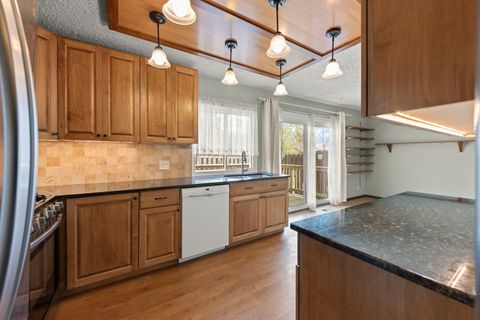 Tiny photo for 30W050 Mulberry Court, Warrenville, IL 60555 (MLS # 12610879)