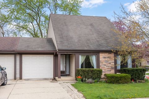Tiny photo for 30W050 Mulberry Court, Warrenville, IL 60555 (MLS # 12610879)