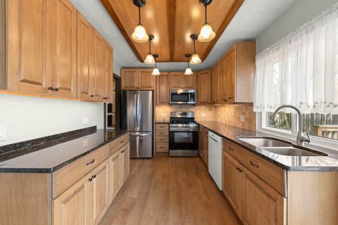 Tiny photo for 30W050 Mulberry Court, Warrenville, IL 60555 (MLS # 12610879)