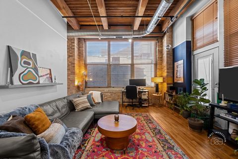 Tiny photo for 1500 W Monroe Street #409, Chicago, IL 60607 (MLS # 12484922)