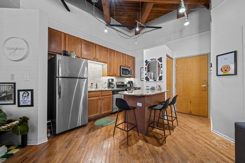 Tiny photo for 1500 W Monroe Street #409, Chicago, IL 60607 (MLS # 12484922)