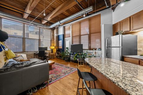 Tiny photo for 1500 W Monroe Street #409, Chicago, IL 60607 (MLS # 12484922)