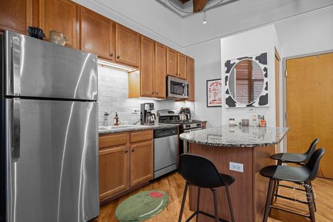 Tiny photo for 1500 W Monroe Street #409, Chicago, IL 60607 (MLS # 12484922)