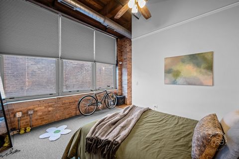 Tiny photo for 1500 W Monroe Street #409, Chicago, IL 60607 (MLS # 12484922)