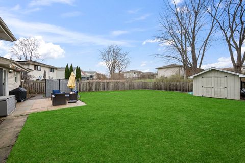 Tiny photo for 840 E Marshall Court, Palatine, IL 60074 (MLS # 12587314)