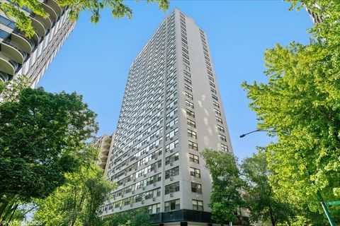 Photo of 1445 N State Parkway #2605, Chicago, IL 60610 (MLS # 12622453)