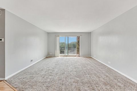 Tiny photo for 900 W Sunset Drive #410, Glenwood, IL 60425 (MLS # 12443677)