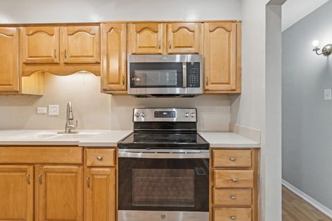 Tiny photo for 900 W Sunset Drive #410, Glenwood, IL 60425 (MLS # 12443677)