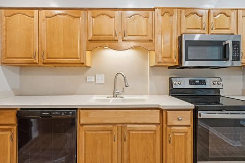 Tiny photo for 900 W Sunset Drive #410, Glenwood, IL 60425 (MLS # 12443677)