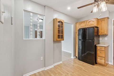 Tiny photo for 900 W Sunset Drive #410, Glenwood, IL 60425 (MLS # 12443677)