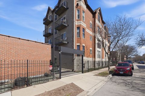 Tiny photo for 4956 S Champlain Avenue #1S, Chicago, IL 60615 (MLS # 12616832)