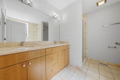 Tiny photo for 4956 S Champlain Avenue #1S, Chicago, IL 60615 (MLS # 12616832)