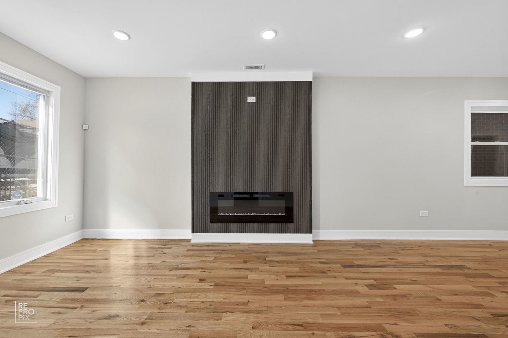 3411 S Lituanica Avenue