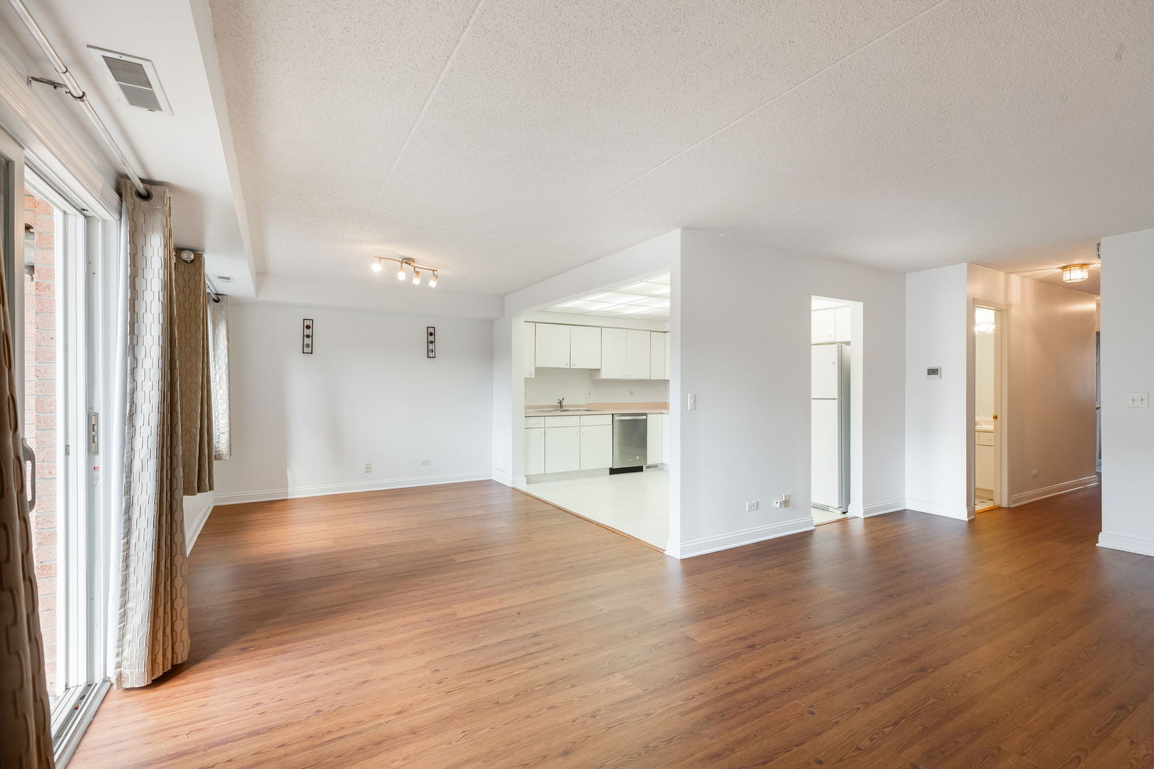 4201 Quinlan Road 102B