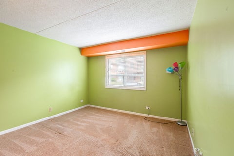 Tiny photo for 4201 Quinlan Road #102B, Glenview, IL 60025 (MLS # 12737651)