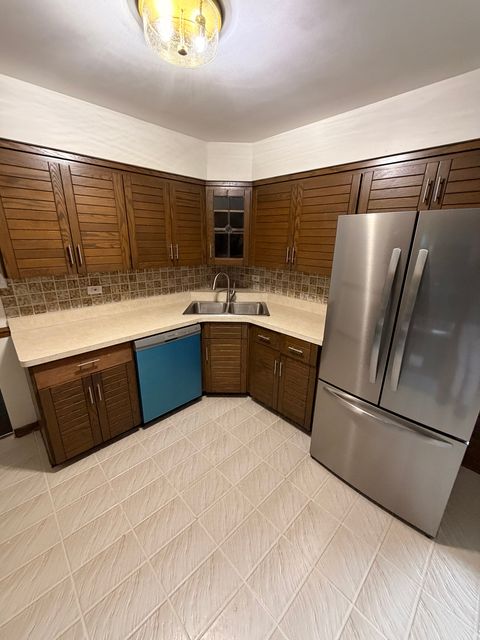 Tiny photo for 10809 Austin Avenue, Chicago Ridge, IL 60415 (MLS # 12643210)