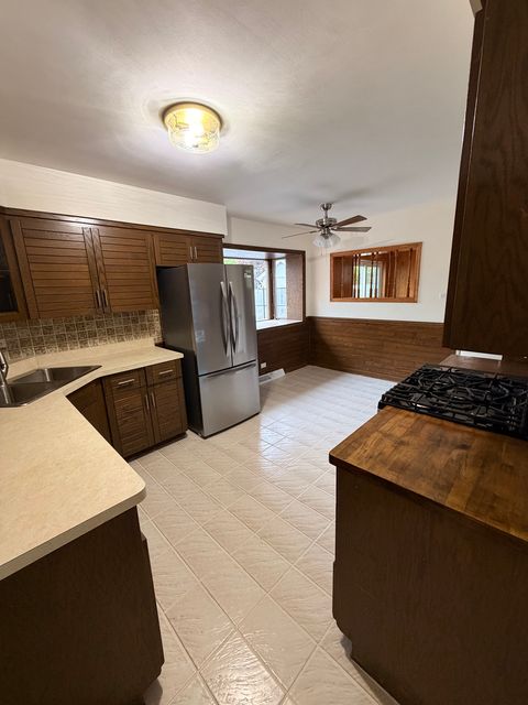 Tiny photo for 10809 Austin Avenue, Chicago Ridge, IL 60415 (MLS # 12643210)