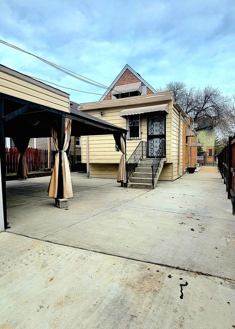 Tiny photo for 4758 S CAMPBELL Avenue, Chicago, IL 60632 (MLS # 12518669)