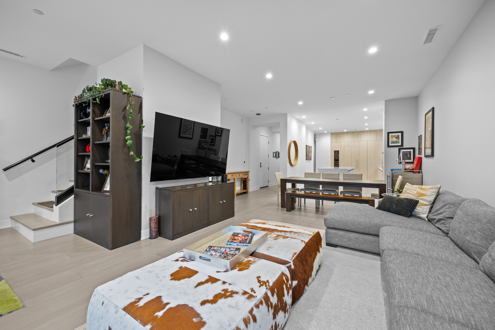 305 S Racine Avenue PHD