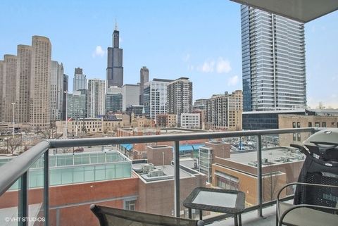 Tiny photo for 123 S Green Street #505B, Chicago, IL 60607 (MLS # 12598955)