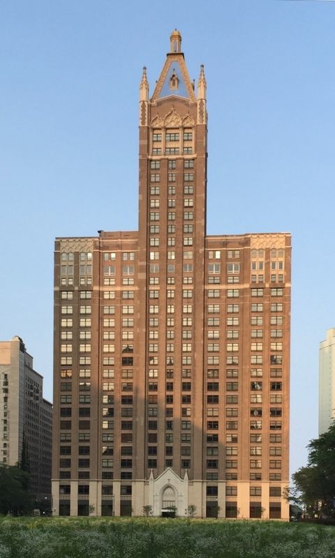 680 N Lake Shore Drive 220 Chicago IL 60611