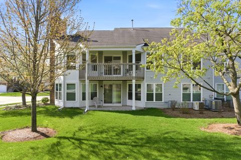 Tiny photo for 2520 Live Oak Lane, Buffalo Grove, IL 60089 (MLS # 12624378)