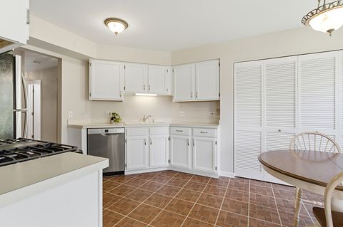 Tiny photo for 2520 Live Oak Lane, Buffalo Grove, IL 60089 (MLS # 12624378)