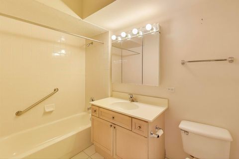Tiny photo for 7021 W Touhy Avenue #509, Niles, IL 60714 (MLS # 12525764)
