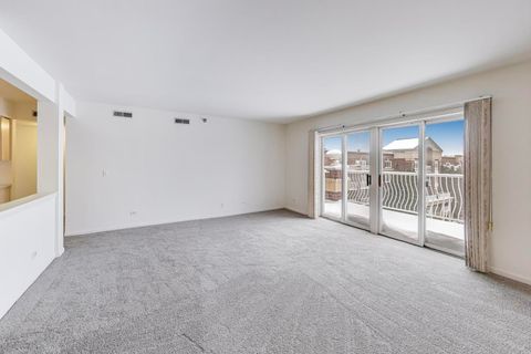 Tiny photo for 7021 W Touhy Avenue #509, Niles, IL 60714 (MLS # 12525764)