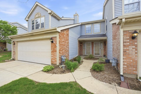 Tiny photo for 1411 CLUB Drive #C, Glendale Heights, IL 60139 (MLS # 12663748)