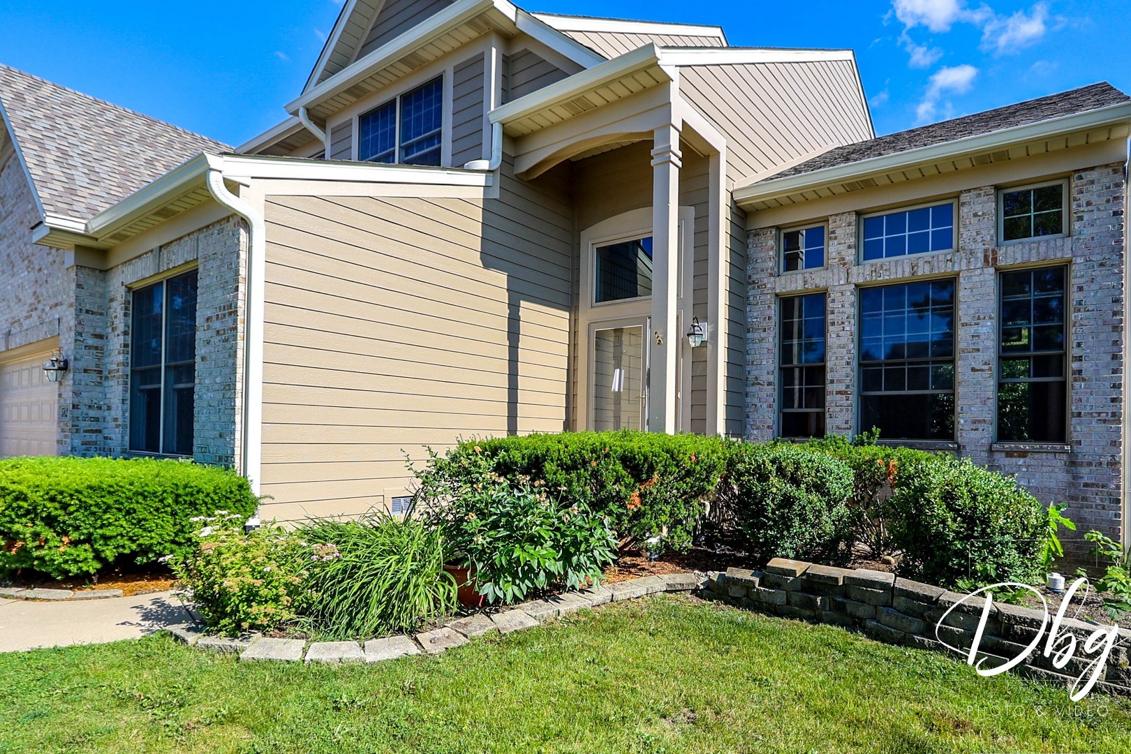 582 Aspen Way