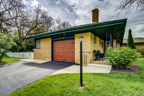 Tiny photo for 831 Verne Lane, Flossmoor, IL 60422 (MLS # 12628274)