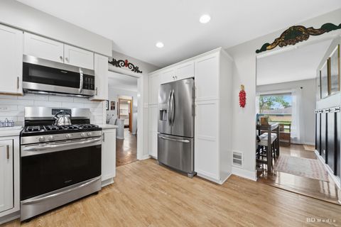 Tiny photo for 831 Verne Lane, Flossmoor, IL 60422 (MLS # 12628274)