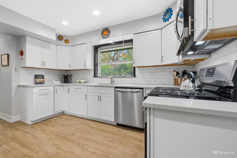 Tiny photo for 831 Verne Lane, Flossmoor, IL 60422 (MLS # 12628274)