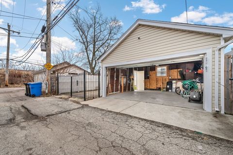 Tiny photo for 4608 W Montana Street, Chicago, IL 60639 (MLS # 12595757)