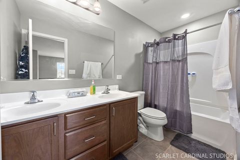 Tiny photo for 1128 Kingsmill Drive, Algonquin, IL 60102 (MLS # 12694949)