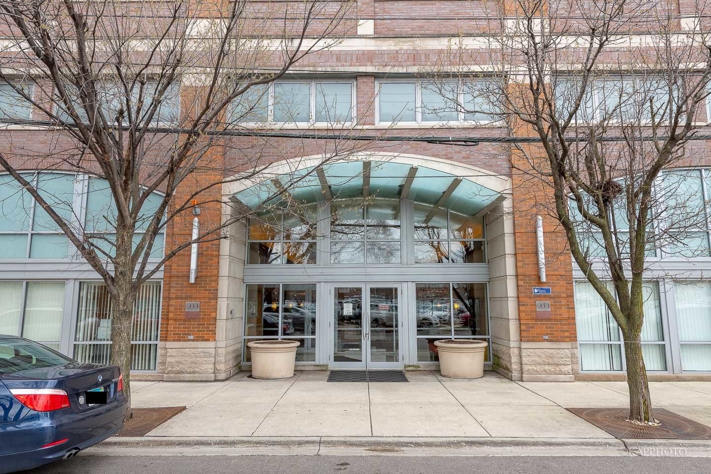 933 W Van Buren Street 424