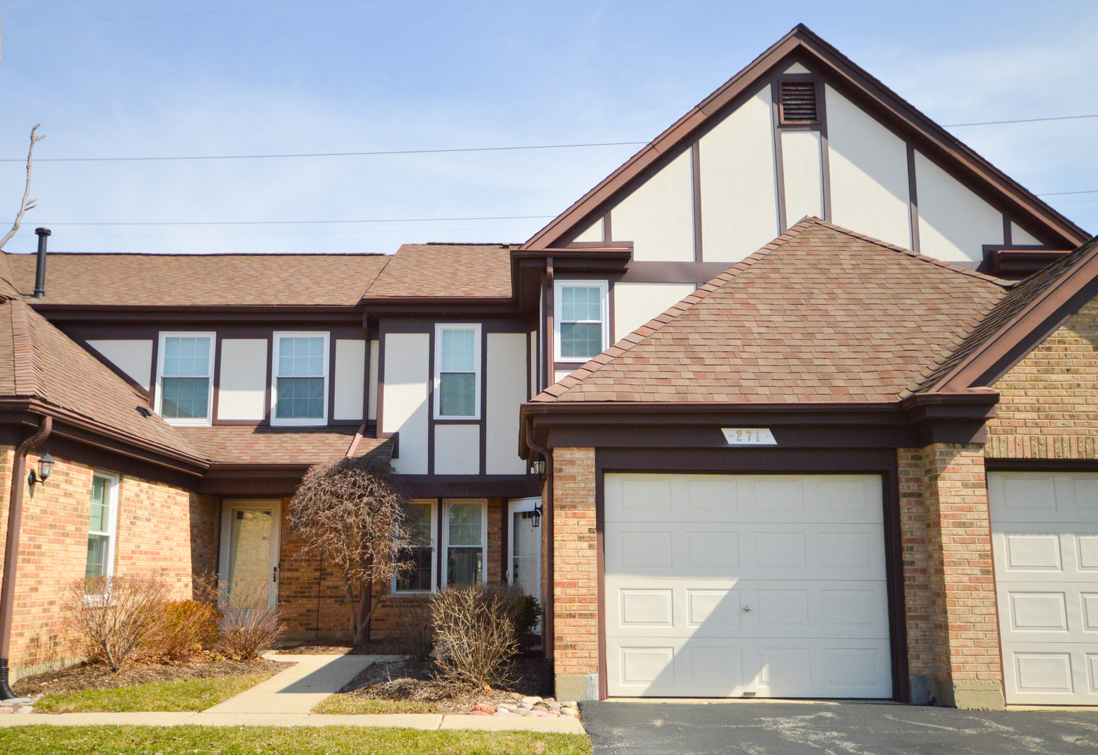 Photo 1 of 22 — 271 E Fabish Drive, Buffalo Grove, IL 60089