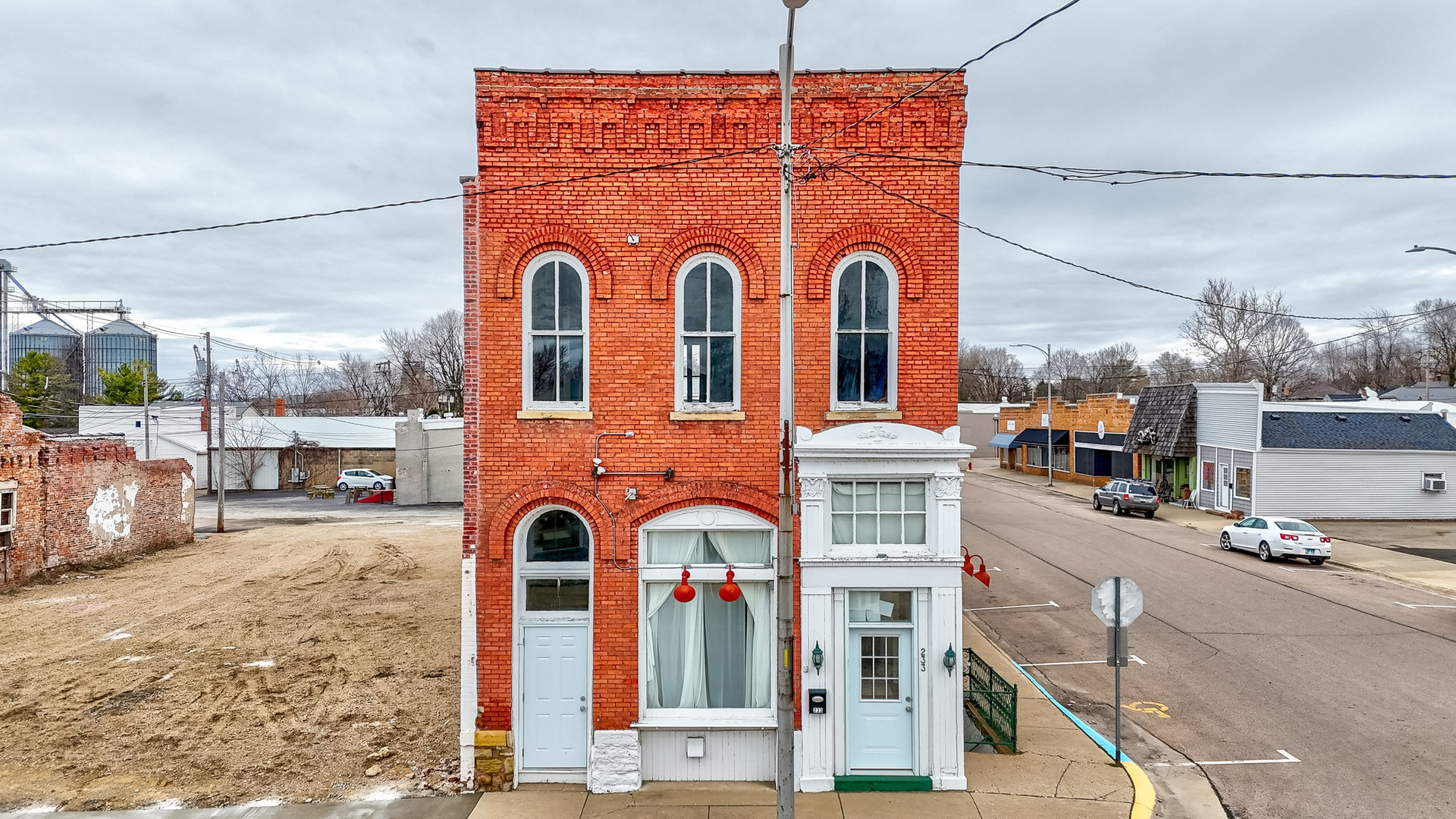 233 5th Street